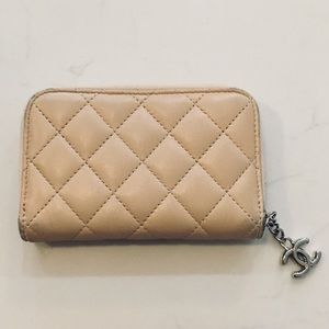 CHANEL Zippered Coin Purse